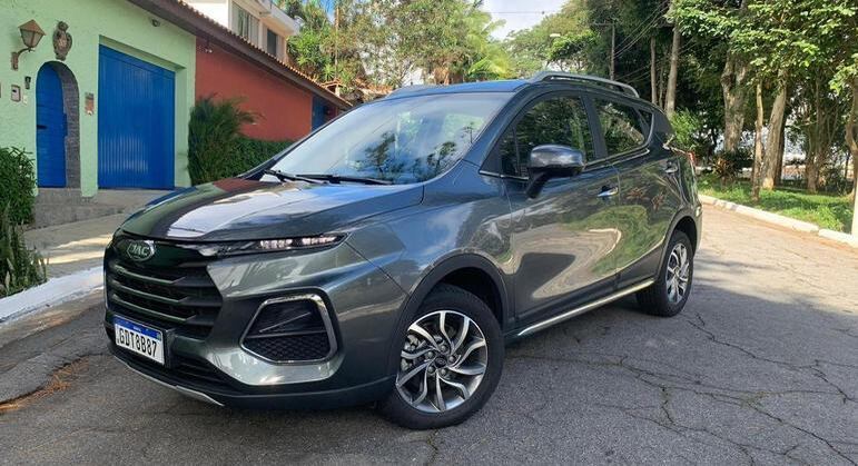 Na cidade é leve e até bom na estrada graças a potência interessante