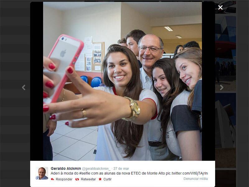 Quem também tomou gosto pelos selfies foi o governador de São paulo, Geraldo Alckmin (PSDB), que deve tentar a reeleição neste ano. Na semana passada, o tucano disse que estava aderindo à moda do selfie. Mas registros antigos mostram que ele já tinha aderido há muito mais tempo