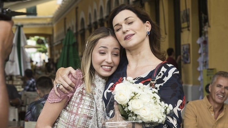 Acompanhou momentos importantes
Logo que recebeu uma ligação para firmar um contrato como influencer, Mirela procurou por Ísis. A garota fez um pedido especial para a avó: que ela a acompanhasse no dia de assinar o documento