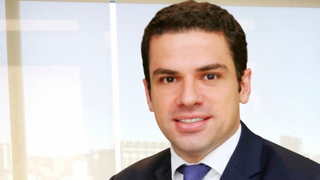 Castellar Neto – Ex-presidente da Federação Mineira, Castellar Neto assumiu em junho de 2014, aos 31 anos, se tornando o mais jovem presidente da história das federações. O cartola não contou com o apoio das Federações do Rio de Janeiro e São Paulo para representar o Sudeste na entidade.