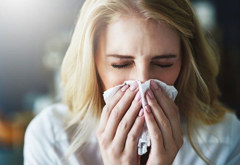 Isso porque a quantidade aumentada de pólen das plantas e
flores também causa alergia e o excesso de estímulos prejudica a respiração,
provocando até infecções