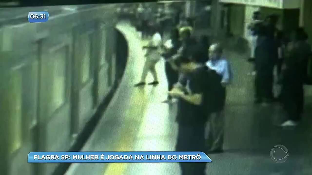 Acidente aconteceu por volta de 14h43 na terça-feira (9)