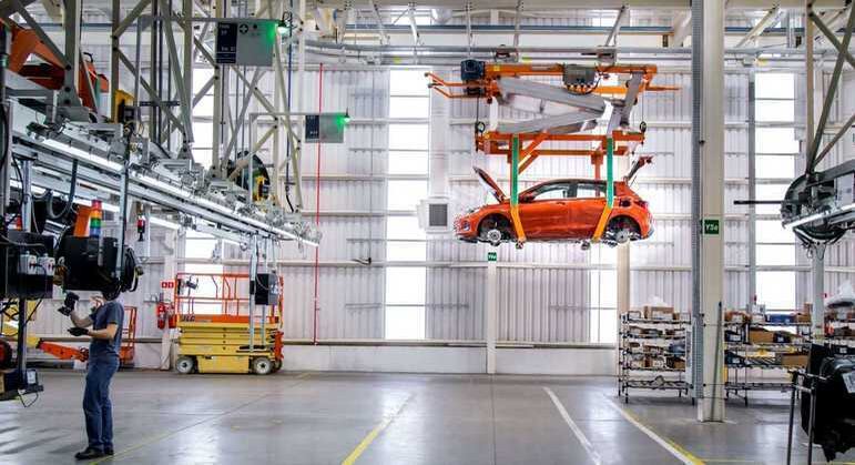 Chevrolet paralisou fábrica que produz o Onix