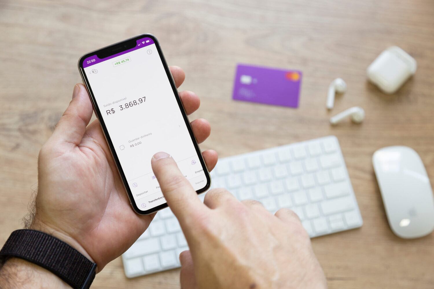 Antes de fazer um PIX, veja o alerta que o Nubank fez aos seus clientes