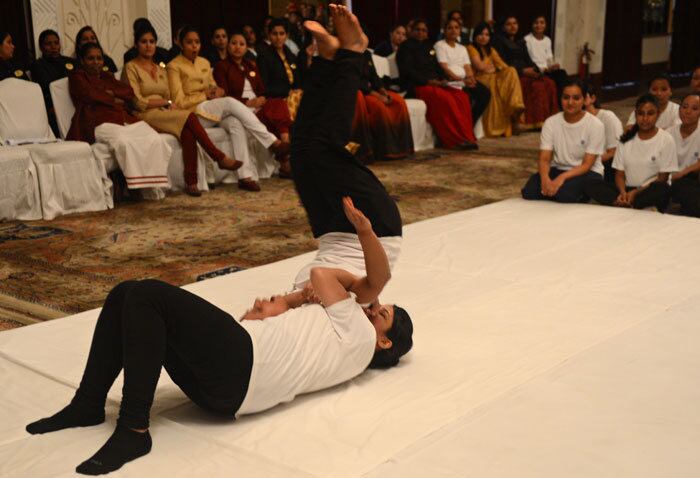 Não se tratam apenas de estupros. Segundo a polícia, o número de
sequestros de mulheres aumentou 19,4% em 2011 (em relação ao ano
anterior). O aumento dos casos de assassinato foi de 2,7%, os de
tortura, 5,4%, os de assédio sexual, 5,8%, e os de violência física,
122%