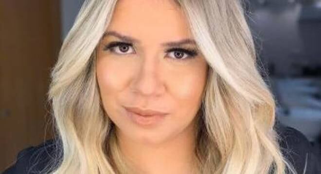 "Fácil é desmotivar", provocou a cantora sertaneja em seus stories