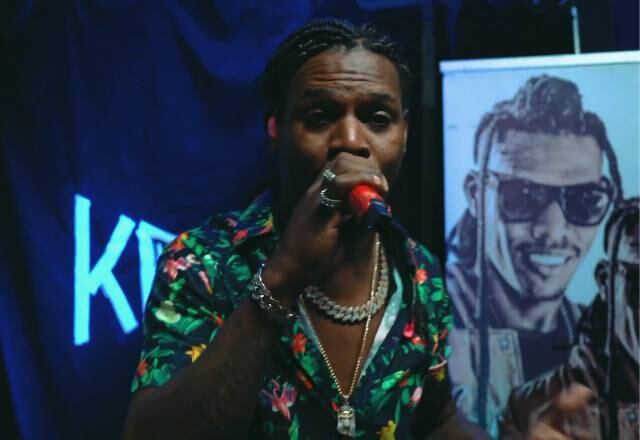 MC Kekel abriu os trabalhos no mês de outubro na sede! Todos arriscaram alguns "passinhos" para "entrar na onda" dos hits de funk, como: Ela Tá Podendo, Amor de Verdade e Aglomeração