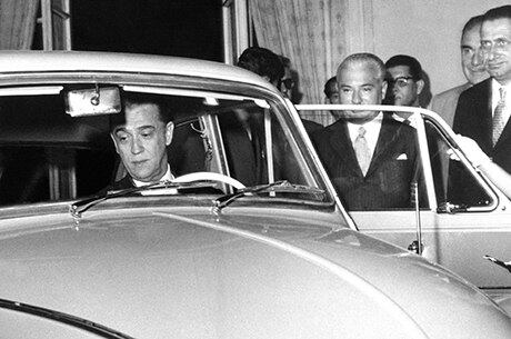 Juscelino Kubitschek tentava reestabelecer a democracia no País
