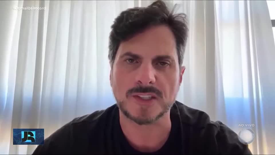 Senador Marcos do Val faz live para atacar Moraes e volta a descumprir decisão do STF