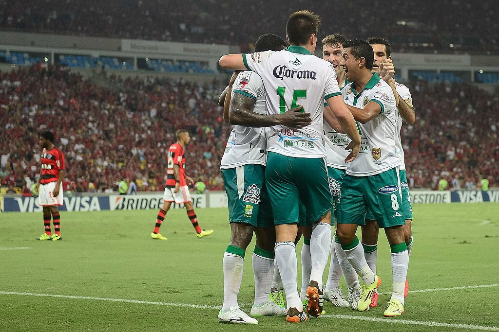 O Flamengo tinha tudo para se classificar, mas também ficou na fase de grupos. A eliminação ficou evidente após a derrota por 3 a 2 para o León, do México, um vexame em pleno Maracanã. O tropeço inesperado entrou para a galeria de eliminações flamenguistas da competição. Algumas outras você pode ver a seguir