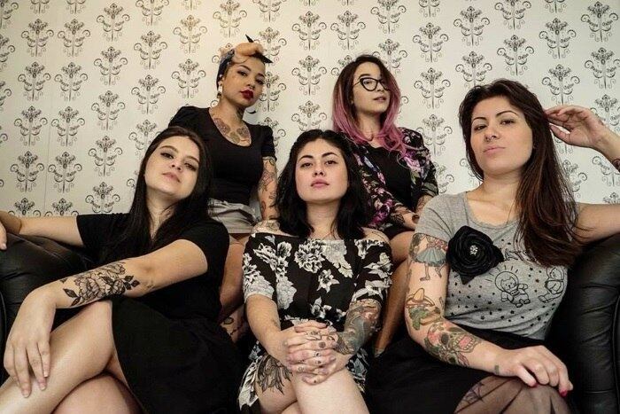 A equipe da unidade da rua Augusta mostra estilo