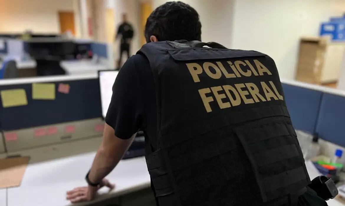 Ministro Flávio Dino autorizou 16 mandados de busca e apreensão