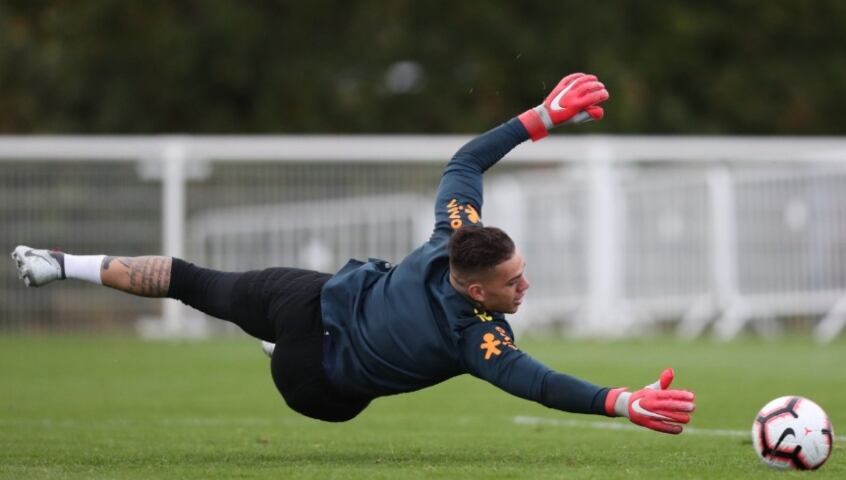 Ederson será o goleiro titular contra a Arábia Saudita