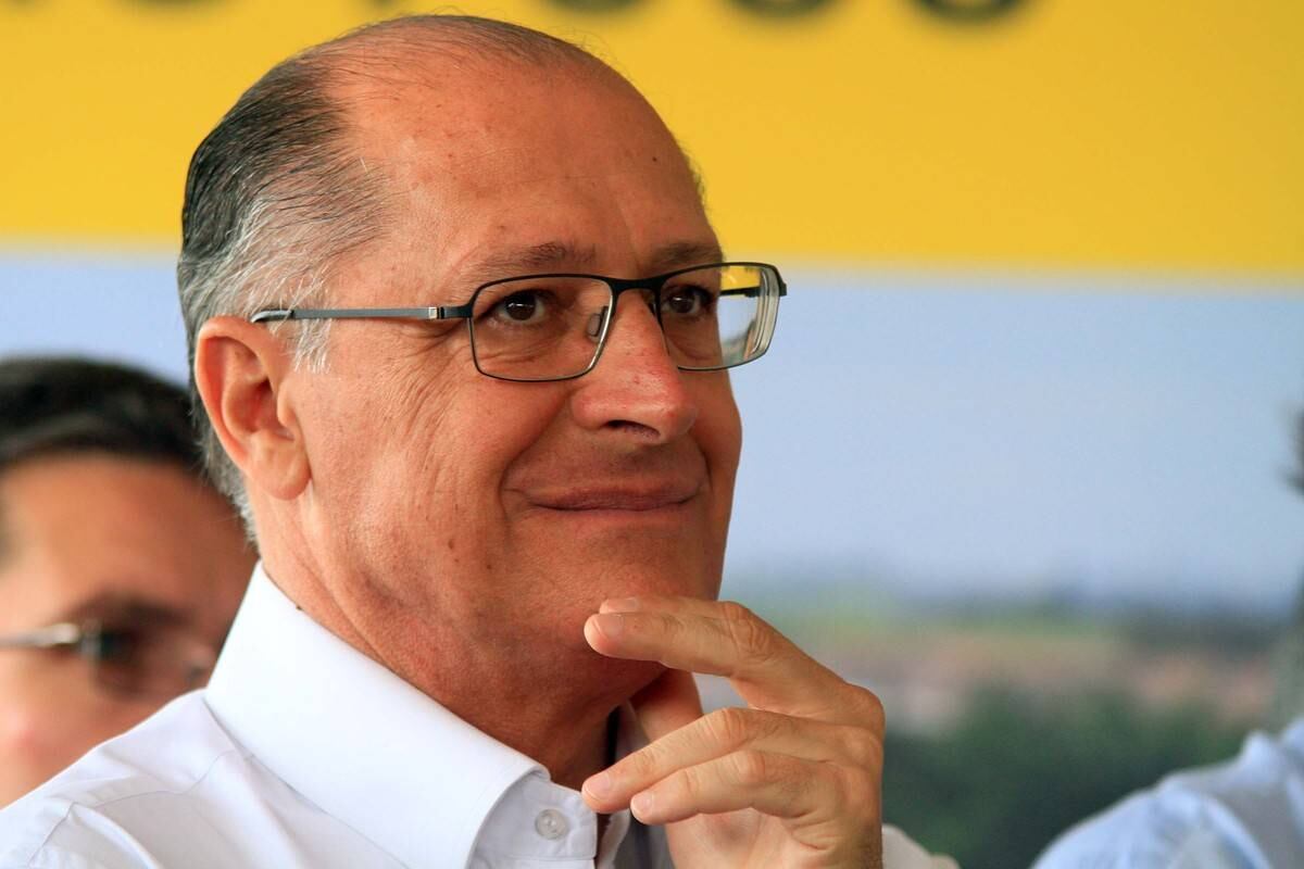Governador Geraldo Alckmin quer nova linha de Metrô até 2020
