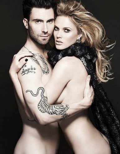 O vocalista do Maroon 5, Adam Levine, fez um ensaio mega sensual com sua ex-namorada, a modelo Anne Vyalitsyna