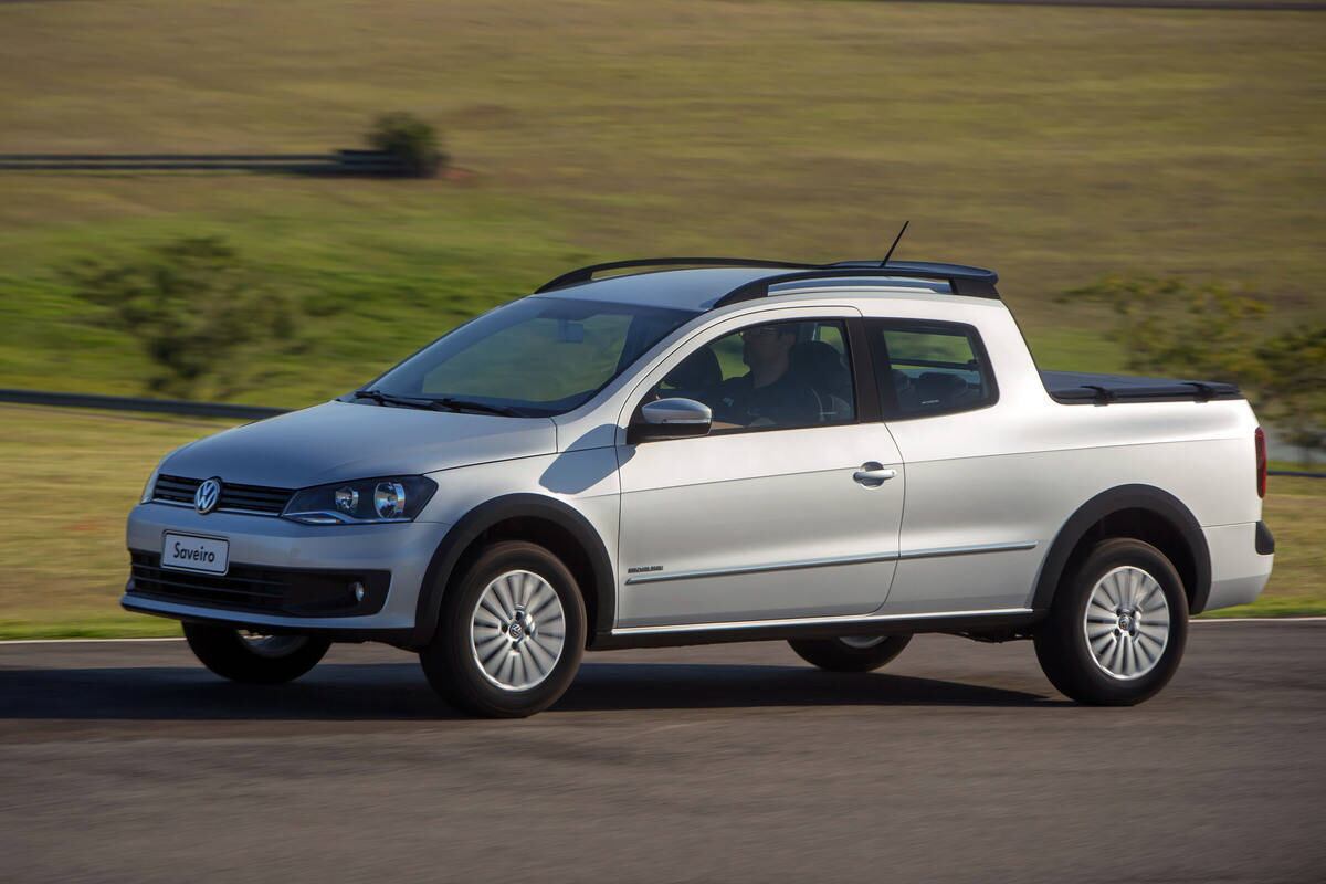Segundo o Cesvi Brasil (Centro de Experimentação e Segurança Viária), a Volkswagen Saveiro é a picape com o menor custo de reparabilidade do País — o utilitário foi classificado no número 26 do índice Car Group, que mede o custo da cesta básica de peças dos veículos à venda no mercado brasiliero