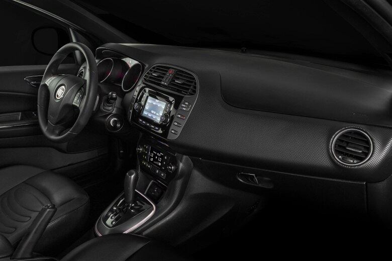 Por dentro, a Fiat também foi "econômica" e promoveu alterações leves, para refinar o acabamento