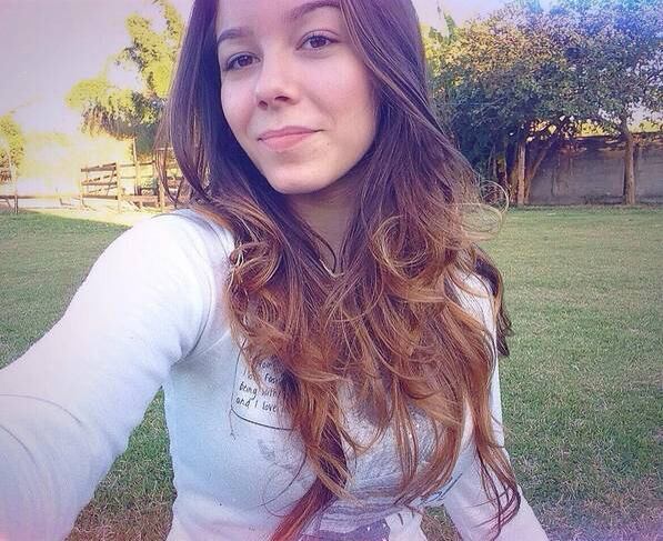 Assim como Dayanna, Amanda Rocha, de 16 anos é bem próxima a Latino. Ela também costuma visitar o pai em casa e se dá superbem com ele. A morena é filha do cantor com Jusceléia de Oliveira, uma fã paulista
