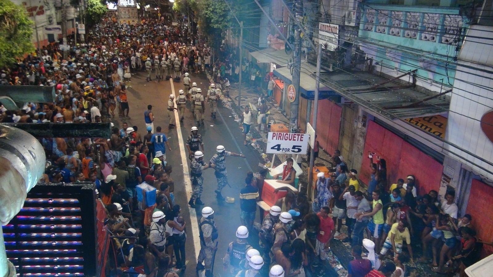 Confusão durante circuito Osmar (Campo Grande), em Salvador
