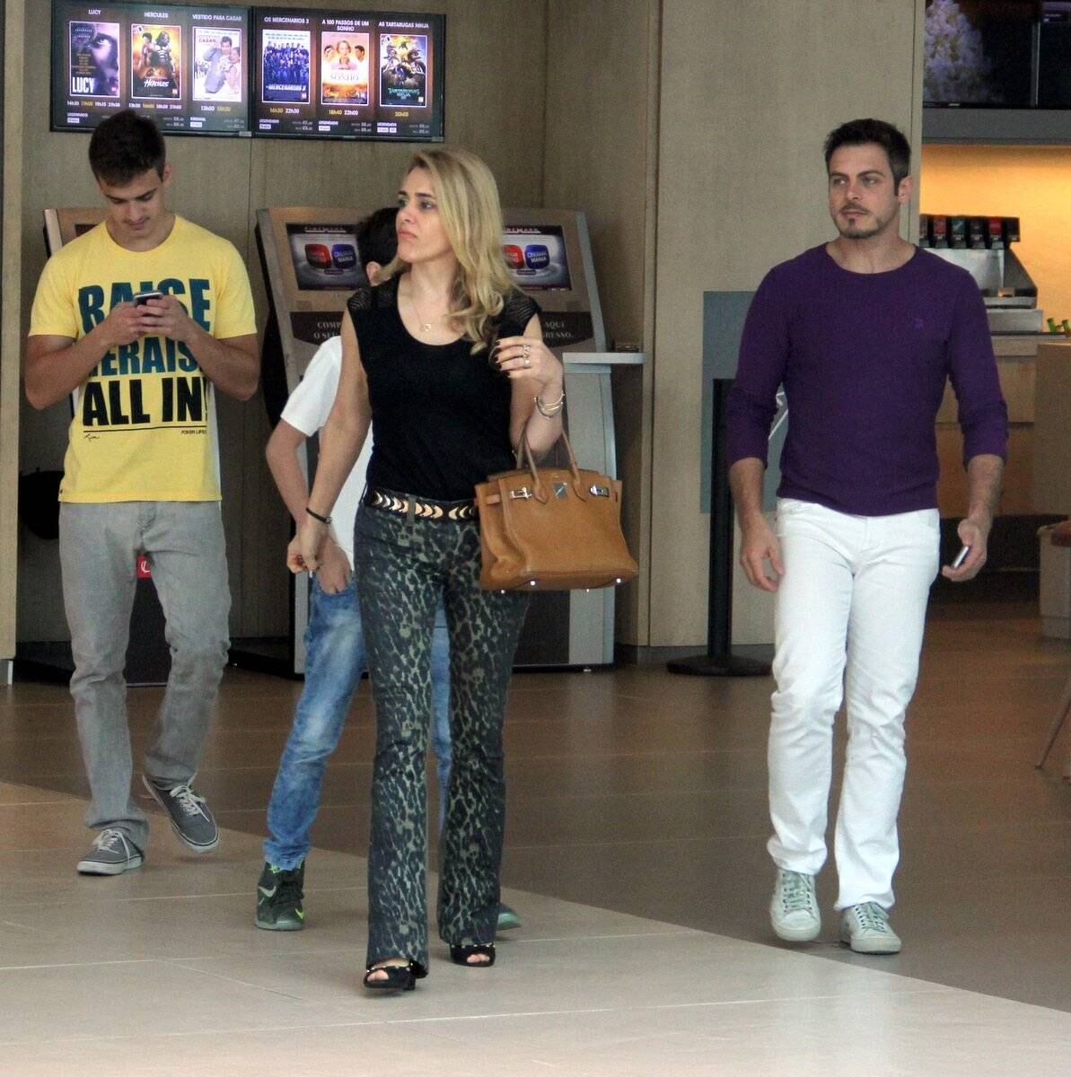 Baricelli reuniu os filhos Vicenzo e Vittorio e a mulher Andreia em um passeio de domingo