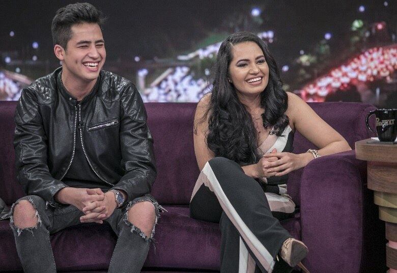 Todos explicam como lidam com a fama desde cedo na rotina familiar. Além disso, Fábio Porchat participa com eles da brincadeira Meu Pai Nunca, uma adaptação do quadro Eu Nunca