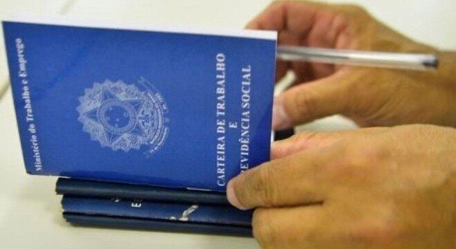 Durante as buscas por emprego é importante manter o currículo atualizado