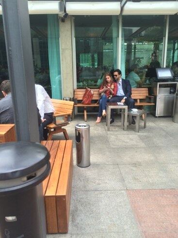 Mas a bela não ficou sozinha por muito tempo, e já engatou o romance com o empresário Caio Nabuco, de 33 anos