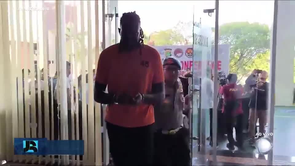 Jogador de basquete norte-americano é preso na Indonésia por tráfico de drogas