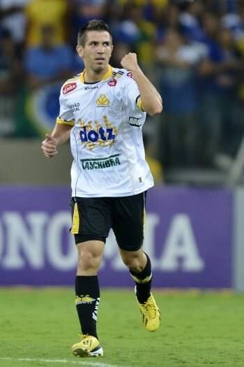 Garçom do Criciúma, Ricardinho foi o principal responsável pela articulação das jogados do clube catarinense