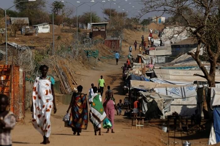 A maior parte dos refugiados tem sido acolhido por Uganda, onde cerca de 698 mil chegaram recentemente. A Etiópia também está abrigando cerca de 342 mil pessoas, enquanto mais de 305 mil estão no Sudão, 89 mil no Quênia, 68 mil na República Democrática do Congo e 4.900 na República Centro-Africana