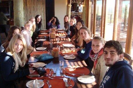 A UpGrade oferece suporte 24 horas por dia