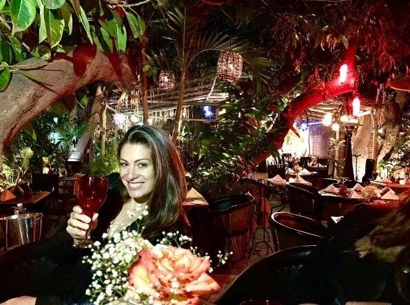 Romântico à moda antiga, César não cansa de registrar a beleza da amada