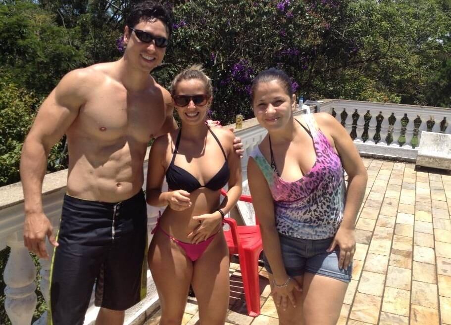 Nas horas vagas, o personal gosta de estar reunido com amigos para aproveitar um banho de piscina