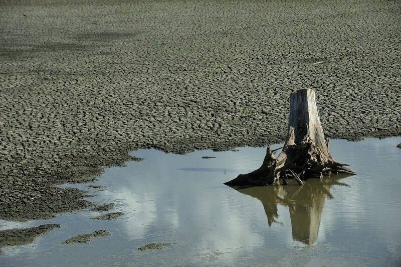 - Fundo do Açude Carnaubal que abastecia a cidade de Crateús