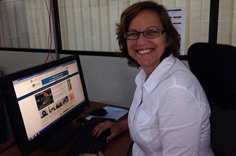 Arla Coqueiro é graduada em jornalismo com Mestrado pelo Instituto de Letras da UFBA