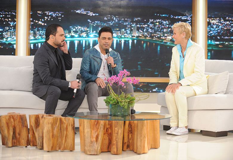 Zezé di Camargo e Luciano também cantaram seus maiores sucessos e bateram um papo descontraído com Xuxa durante sua passagem no programa

> Acesse o R7 Play e assista na íntegra a todos os programas da Record! Clique e experimente!
