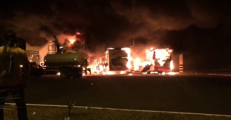Apenas em Tupaciguara (MG) três ônibus foram queimados
