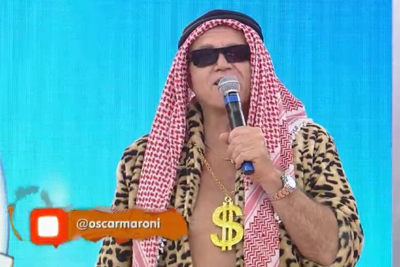 Em seguida, ele surpreendeu!

+ Vídeo: Direto da Roça, Marcos Mion recebe Oscar Maroni no palco do Legendários

+ Legendários também está no Facebook. Curta!

+ Siga a atração de Marcos Mion no Twitter!
