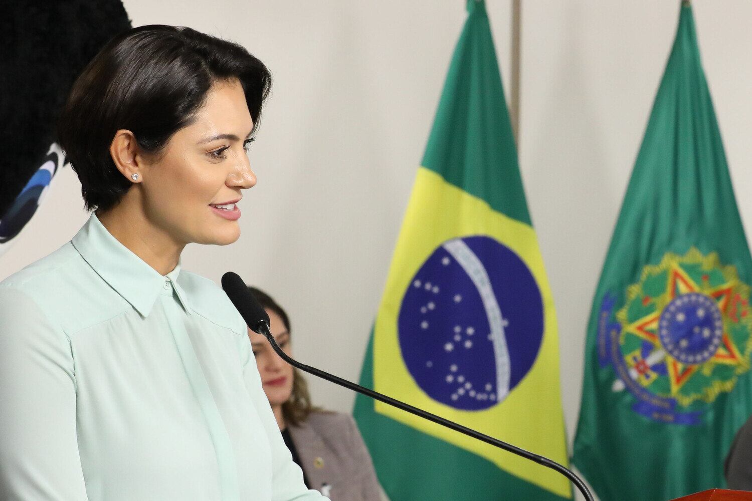 Michelle Bolsonaro deve viajar pelo país engajando mulheres para o envolvimento na política
