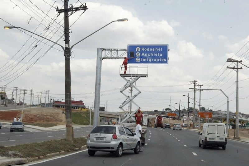 Interdição no trecho se estende até às 4h de segunda-feira