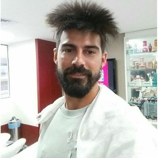 Radamés é bem conhecido por seus penteados diferentes. Um dos mais recentes bombou nas redes sociais, de forma não muito positiva...