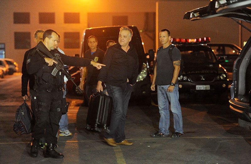 Bicheiro Carlinhos Cachoeira e mais quatro vão permanecer presos