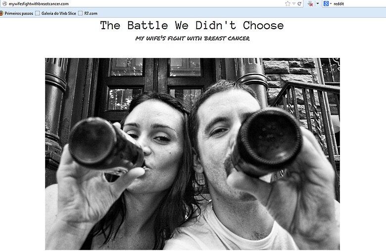 Unir forças, dividir experiências, compartilhar situações... estes são apenas alguns dos motivos que levam muitas pessoas a exporem sua vida pessoal nas redes sociais. Um bom exemplo é o do casal americano Angelo Merendino e Jennifer Merendino, que compartilhou com milhões de internautas a dor de conviver com o câncer de mama e o amor para combater a doença.

Mas, será que tamanha exposição na internet é positiva?

De acordo com a psicóloga Denise Pará Diniz, coordenadora do setor de gerenciamento de estresse e qualidade de vida da Unifesp (Universidade Federal de São Paulo), é preciso, em primeiro lugar, avaliar as intenções e expectativas de quem está se expondo.


— Se o objetivo for receber apoio, a pessoa não deve mostrar fragilidade, mas sim, força. Além disso, a luta no dia a dia e a conquista de pequenas vitórias, nem que sejam “a passos de formiguinhas”, também devem ser compartilhadas



