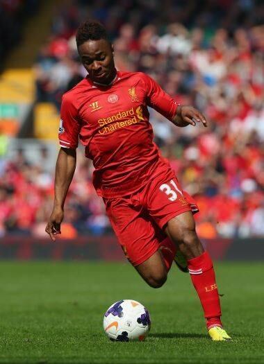 Raheem Sterling
Posição: meia
Time: Liverpool (Inglaterra)
Idade: 19
