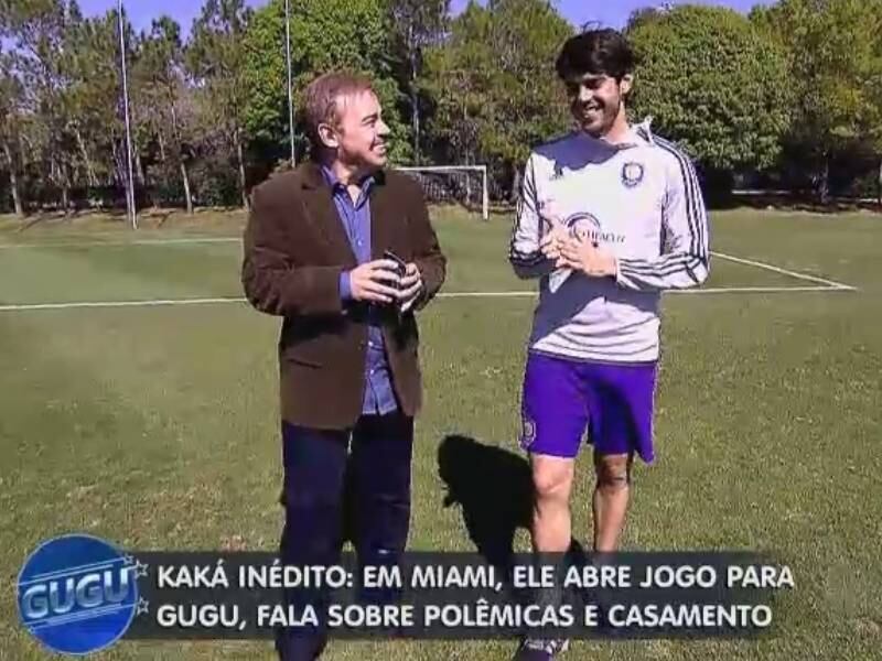 O jogador respondeu que foi um momento triste.

— Eu não gosto muito de falar sobre esse assunto, porque
achar, o "se eu tivesse", não é legal ficar falando depois do que
aconteceu. Acho que eram os jogadores que estavam lá, foram merecidos disputar
a Copa

+ Kaká abre o jogo e fala sobre polêmicas em entrevista com o Gugu

+ Em entrevista exclusiva, Kaká rebate fofocas e elogia a mulher: "Não sei como seria a minha vida sem ela"

+ Gugu está no Facebook! Curta

+ Siga o perfil da atração no Twitter