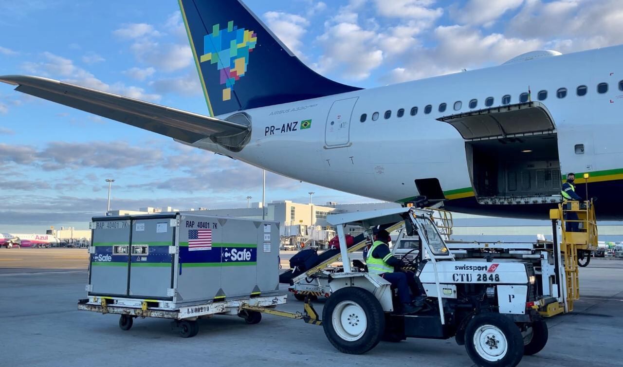 Doses doadas chegaram no aeroporto de Campinas (SP)