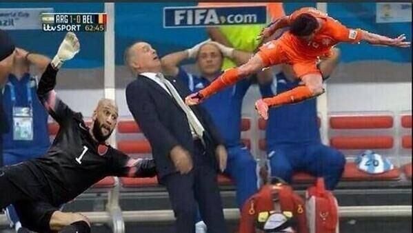 Claro, isso sem contar as montagens de imagens com lances da Copa

Concorda? Confira indícios de que os brasileiros estão adorando a Copa
