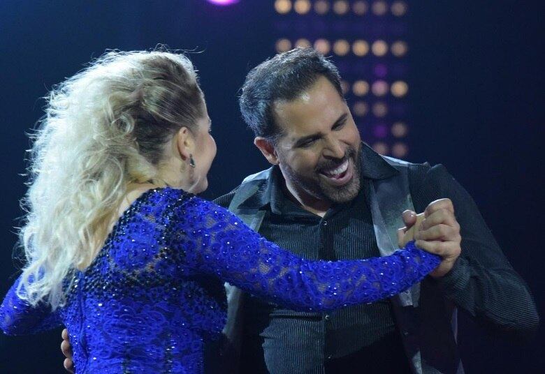 Atendendo aos pedidos de quem entende, a dupla mostrou evolução em uma animada apresentação de jive. "Eu queria ver esses dois dançando sempre juntos", revelou Xuxa