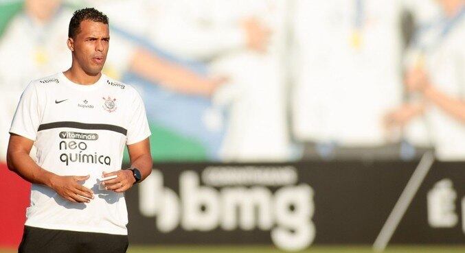 Fernando Lázaro foi quem comandou o Timão contra o Ituano