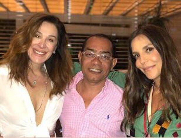 Discreta, a festa não teve presença de convidados famosos. A exceção fica por conta de Claudia Raia, que foi ao local prestigiar os amigos